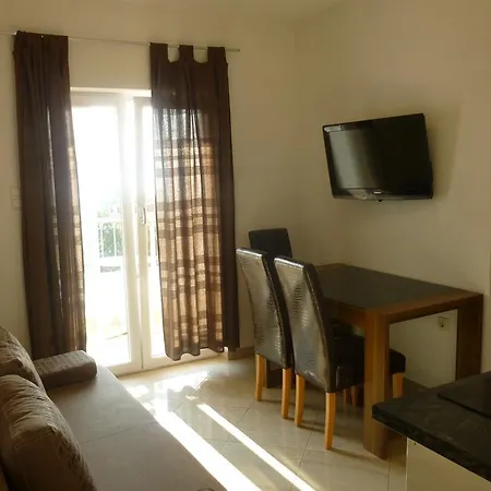 Grozdana Apartament *