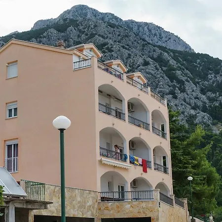 Grozdana Apartmán *
